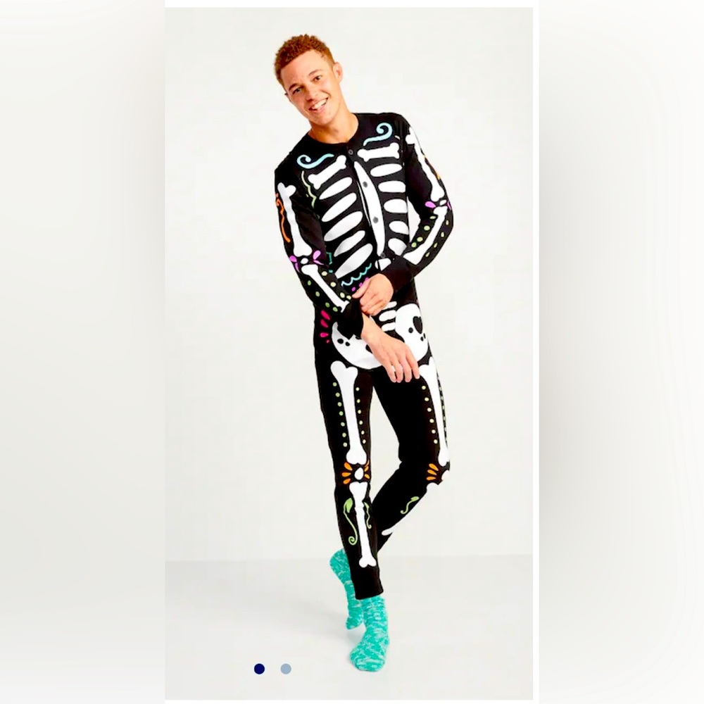 Old Navy Skeleton Long Sleeve Tee - Black and White